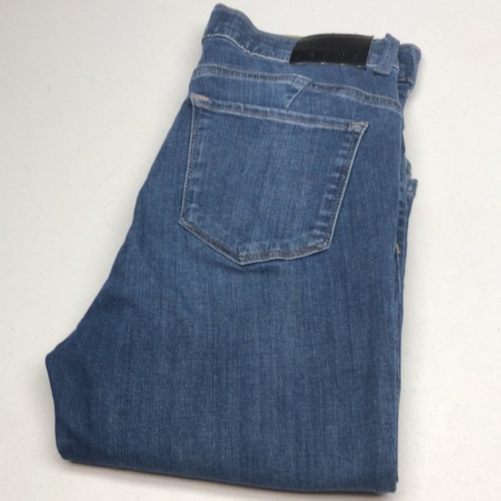 COMFORT STRETCH WAIST BLEEKER SHAPING SKINNY DKNY JEANS 8/29x29 😊